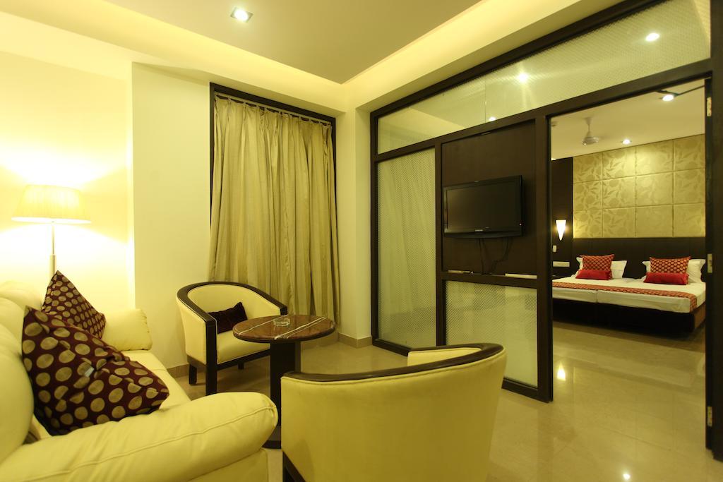 Hotel Surya Plaza Kota  Exterior foto